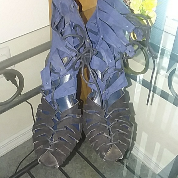 High heels - Picture 4 of 4